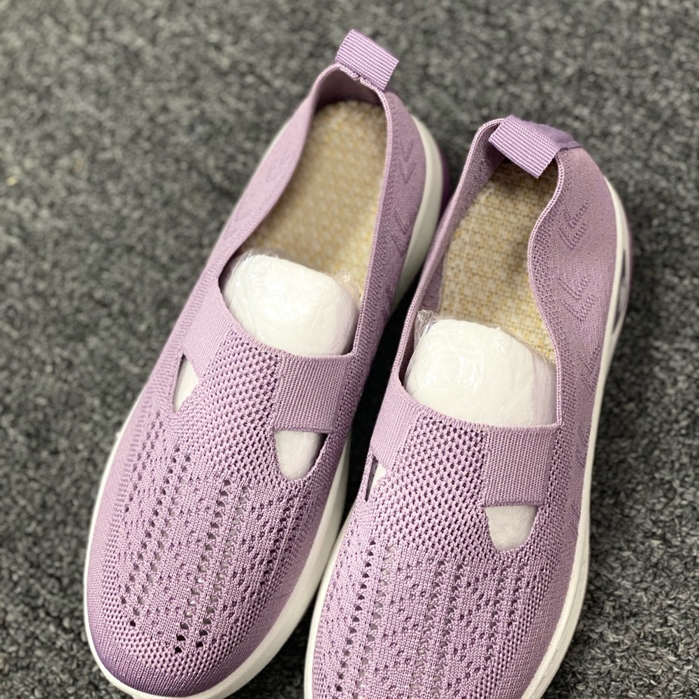 Women's Lavender Slip-On Sneakers
